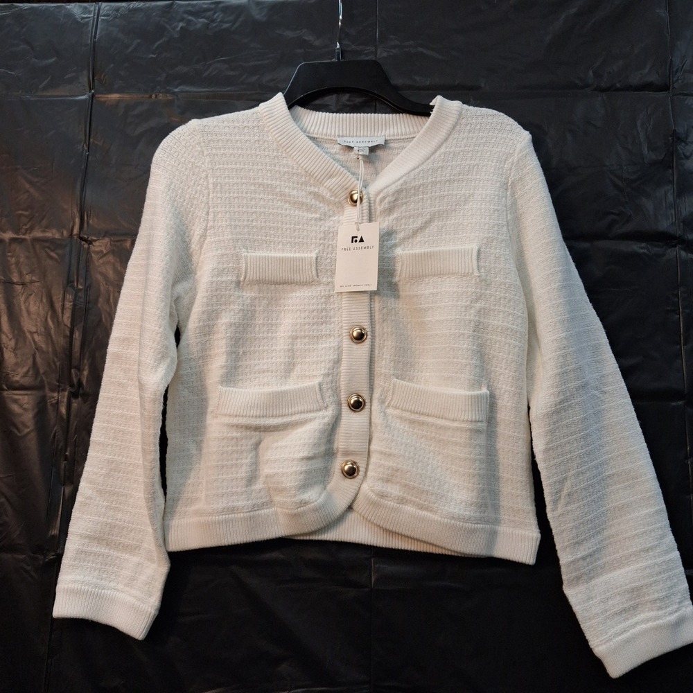 Free Assembly Cardigan Womens XS Welt Pocket Cream Gold Button FAWSW00374 NEW